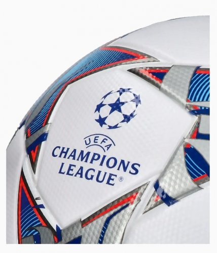 fotbalový míč adidas UCL League