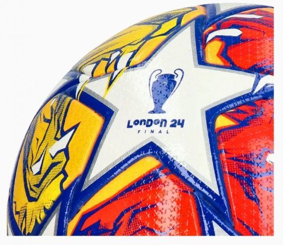 fotbalový míč adidas UCL Pro Knockout